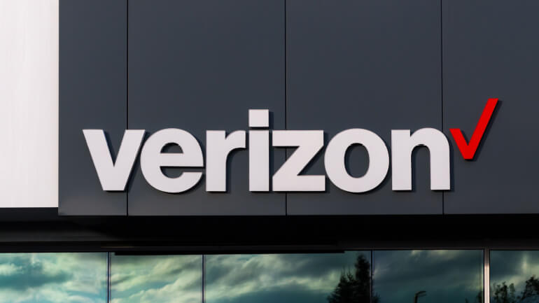 Read more about the article Verizon customers break data usage record during Super Bowl LVII