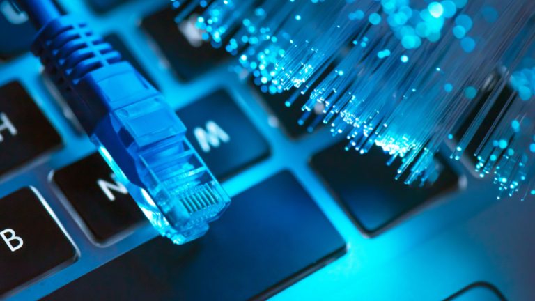 Read more about the article Telxius Pioneers Advanced Subsea Infrastructure for Global Connectivity