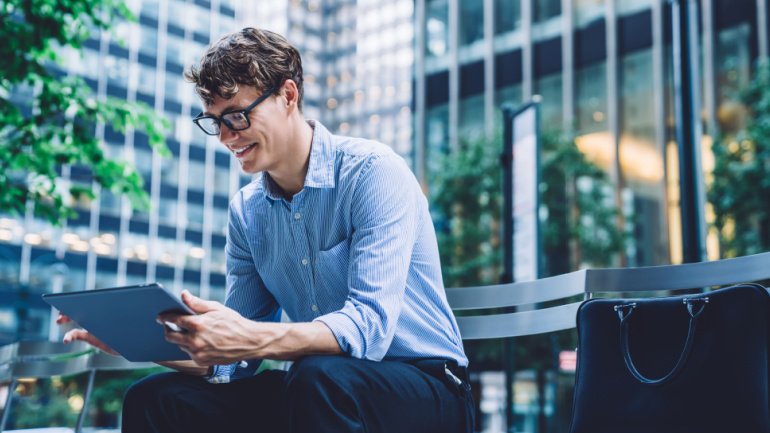 Read more about the article EE & Nokia Small Cells Enhancing 4G: A Coverage Revolution in Crowded Spaces