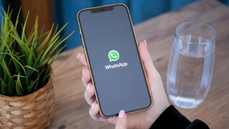 Read more about the article WhatsApp Channels: Privacy-Focused Broadcasting Tool Amid Social Media Shifts