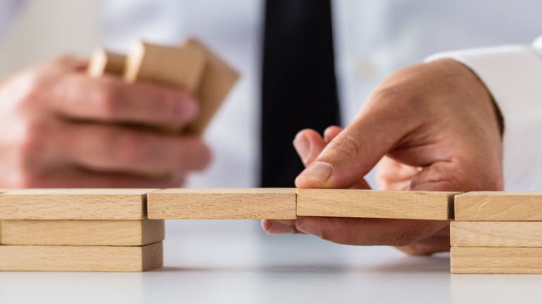 Read more about the article EchoStar and Dish Network: A Corporate Remarriage for Financial Balance?