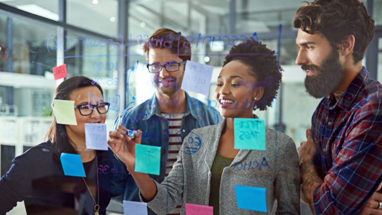 Read more about the article Navigating UScellular’s Strategic Directions and Potential Outcomes