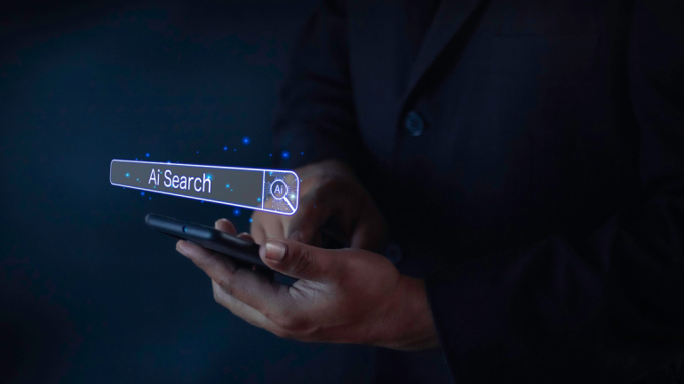 Read more about the article Google Enhances Search with AI