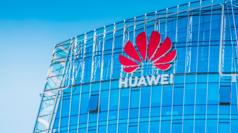Read more about the article Unraveling Huawei’s Mate 60 Pro: A Triumph Despite US Sanctions?