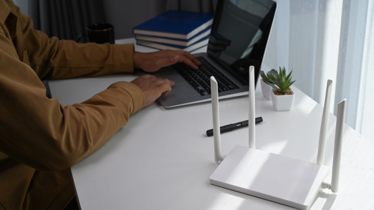 Read more about the article Cable or Full Fibre: Unravelling UK’s Broadband Speed Growth