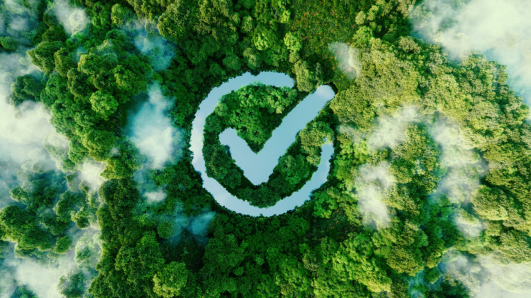 Read more about the article Exploring the Impact of Liquid Cooling Techniques in Telecommunications