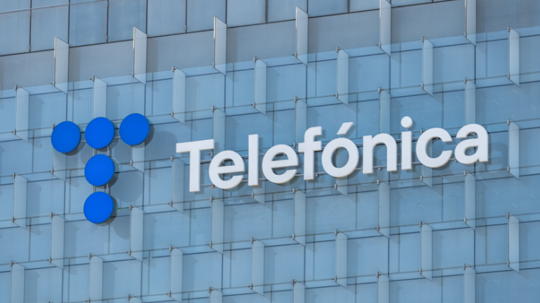Read more about the article Navigating Telefonica Stake Investment: Spain’s Delicate Balancing Act