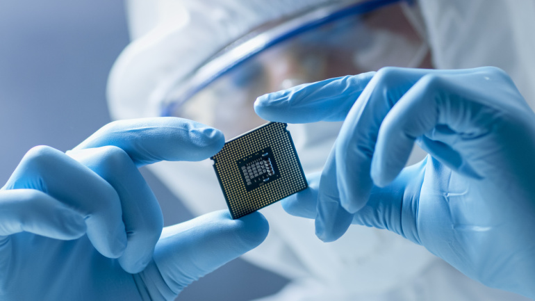Read more about the article Silicon Photonic Chips: Pioneering Breakthrough in Open RAN Tech