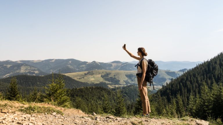 Read more about the article Revolutionizing Rural Connectivity: EE’s Mobile Mast Upgrades in the Lake District