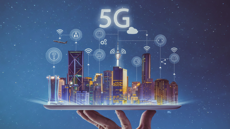 Read more about the article Exploring China’s 5G Surge: Steady Growth, Subtle Downturn