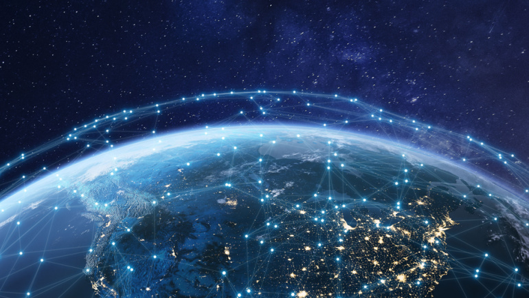 Read more about the article SpaceX’s Direct-to-Mobile Pivot: Achievements and Hurdles