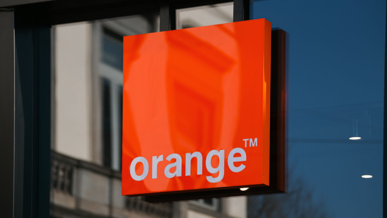 Read more about the article Orange’s 5G Ambitions and Infrastructure Divestment Debate
