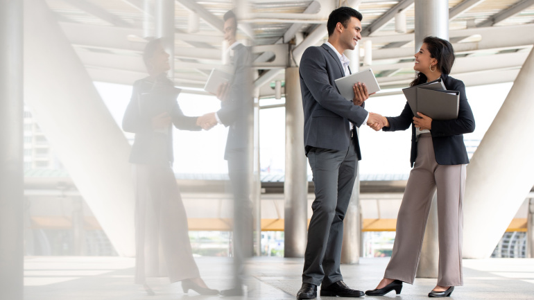 Read more about the article Evaluating KKR’s Stake Proposal in Telecom Italia’s NetCo