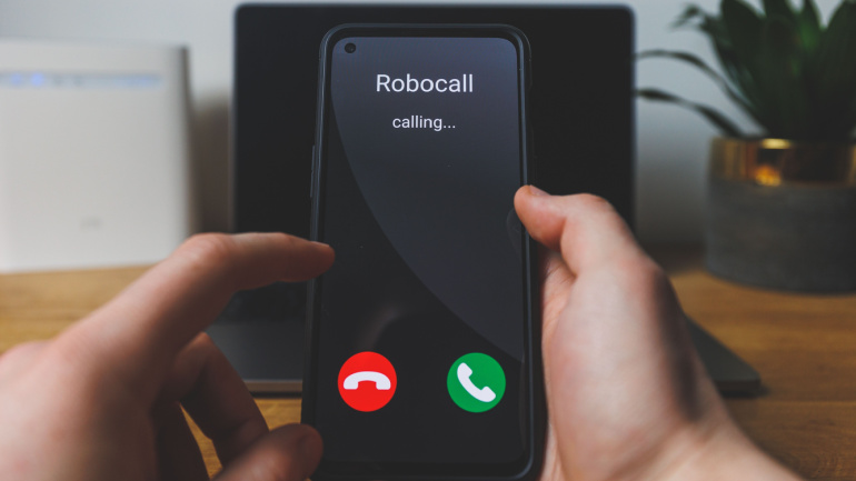 Read more about the article FCC Explores AI-Powered Robocall Threat in Consumer Protection