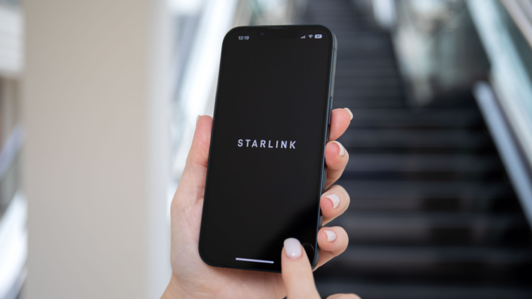 Read more about the article Starlink’s Direct to Cell: Revolutionary Connectivity or Technical Challenge?