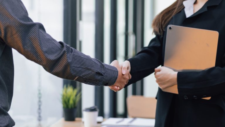 Read more about the article Unraveling One NZ’s Strategic Acquisition of Dense Air’s Spectrum