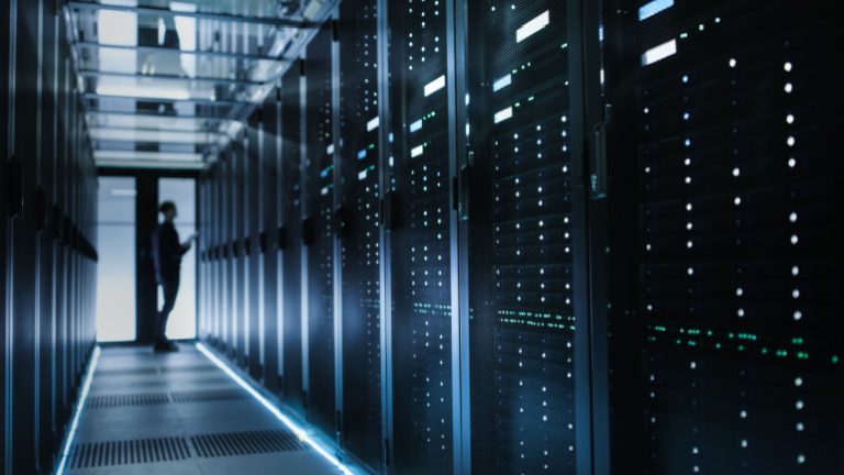 Read more about the article AI Demand Fuels Unprecedented Data Center Investment Boom