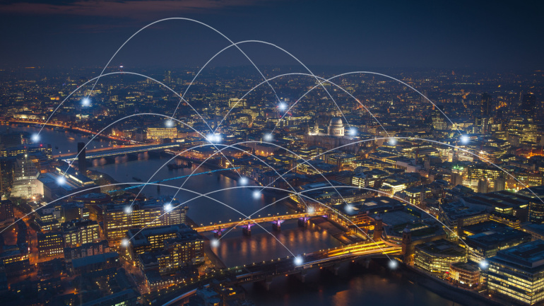 Read more about the article UK Digital Access Divide: Manchester Leads, London Lags Behind