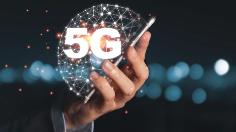 Read more about the article Navigating Malaysia’s Second 5G Network Endeavor: Opportunities and Challenges