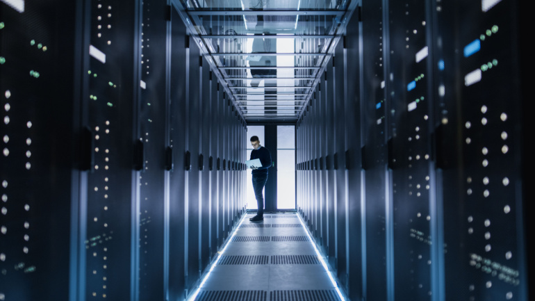 Read more about the article Unpacking Indosat Ooredoo’s Data Center Sale to BDx Indonesia