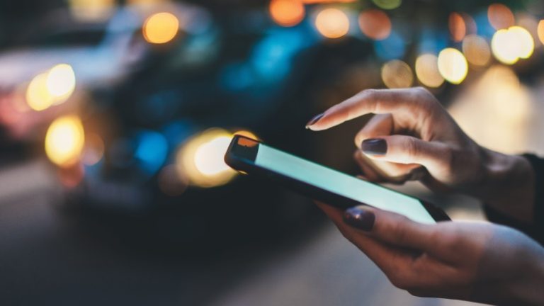 Read more about the article Constant Contact and Telgorithm Unlock SMS Marketing for Sole Proprietorships