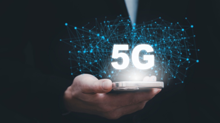 Read more about the article AT&T Expands 5G Fixed-Wireless Access for Business Connectivity