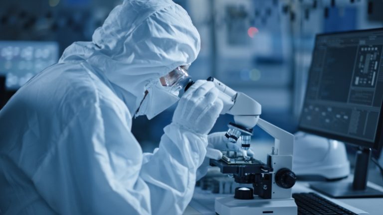 Read more about the article Analyzing US-China Tech Diplomacy: Impact on Global Telecoms