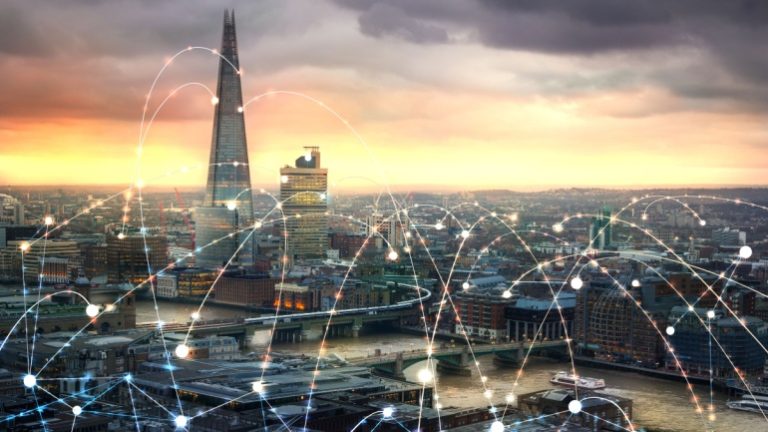 Read more about the article UK Leads in Fibre Growth but Faces Challenges in Coverage