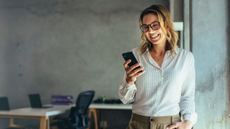 Read more about the article Huawei Surges in Chinese Smartphone Market as Apple Slips