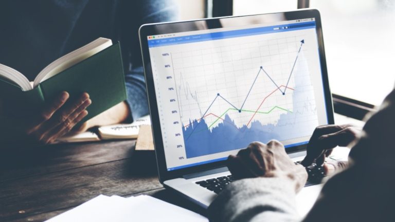 Read more about the article Telecom Operators Shift Focus to Enterprise Markets for Revenue Growth