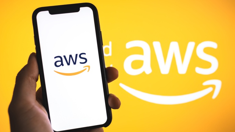Read more about the article AWS Commits €7.8 Billion Investment in European Sovereign Cloud