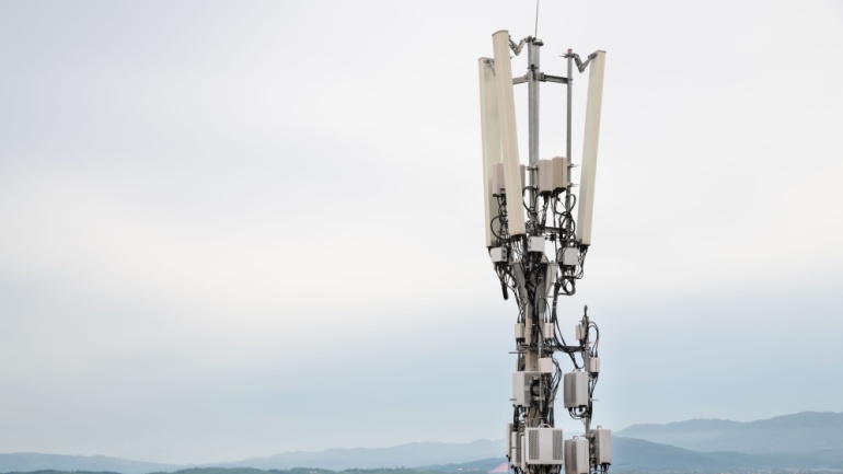 Read more about the article Spanish Telecom Giants Collaborate to Enhance Rural 5G Coverage