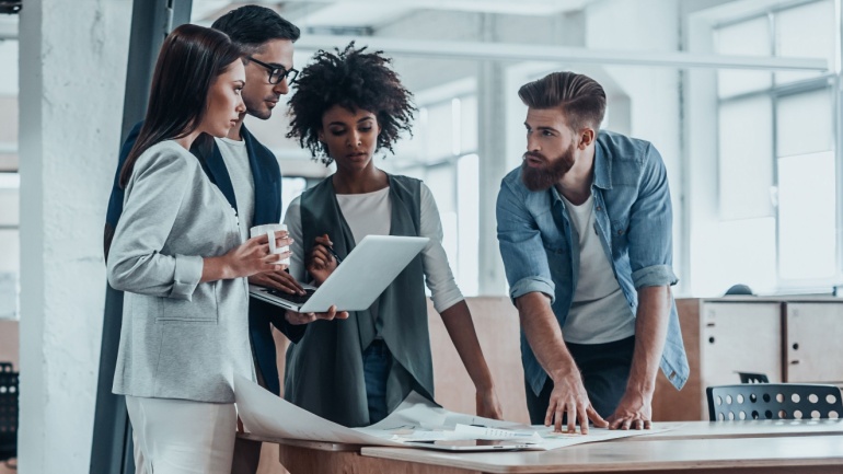 Read more about the article Axiata and Sinar Mas Discuss Potential Merger of Indonesian Telco Operations